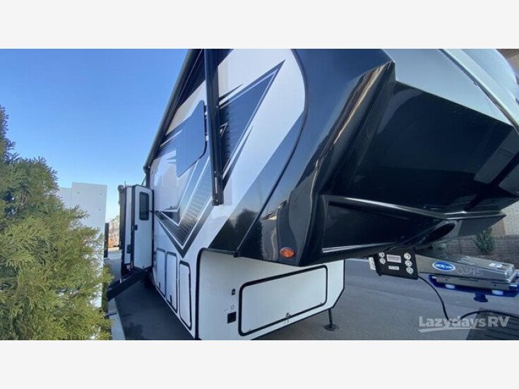 Thumbnail Photo undefined for New 2023 Grand Design Momentum